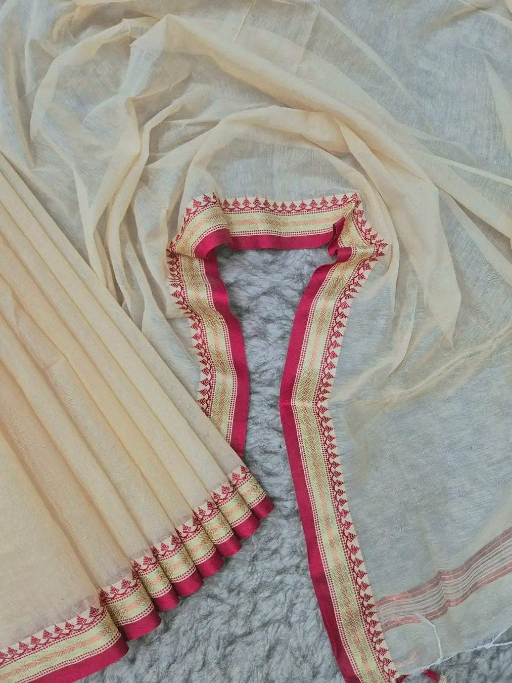 ভাইরাল শাড়ি কালেকশন – রঙের খেলা, স্টাইলের ছোঁয়া