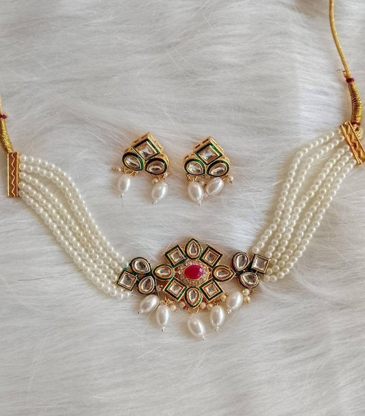 কুন্দন এবং পার্ল এর সংমিশ্রণে অসম্ভব সুন্দর এই মালা গুলো পাবেন আমাদের কাছে